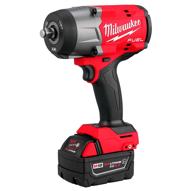 LLAVE DE IMPACTO MILWAUKEE 1/2 + 2 BAT 5AH 18V + MALETIN